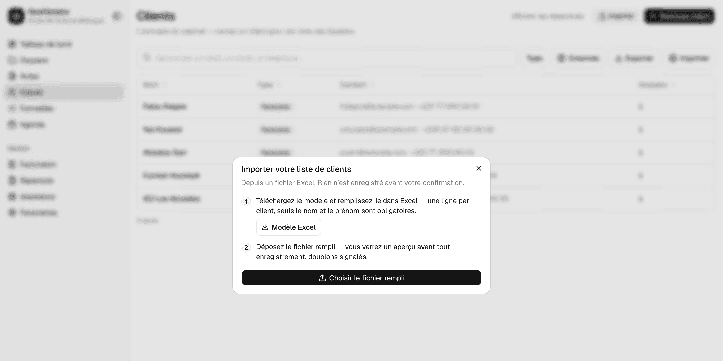 Fenêtre Importer votre liste de clients : télécharger le modèle Excel puis choisir le fichier rempli.